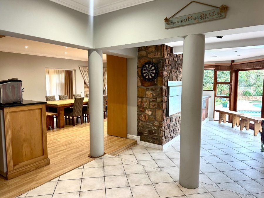 6 Bedroom Property for Sale in Dormehls Drift Western Cape